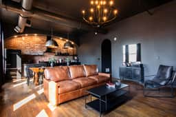 The Churchill Suite  8 Beds/4 baths