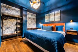 Hollyhock Suite 510: 2 beds/1 bath