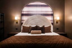 Hollyhock Suite 412: 1 bed/1 bath
