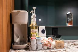 Hollyhock Suite 404: 1 bed/1 bath
