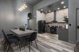 Bourbon Retreat: Luxe 4BR Downtown Condo w/ Spa Baths & Central Access