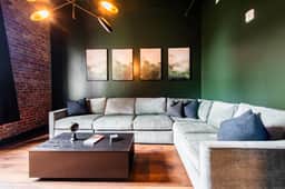 Hollyhock Suite 405: 2 beds/1 bath