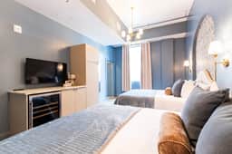 Hollyhock Suite 406: 1 bed/1 bath