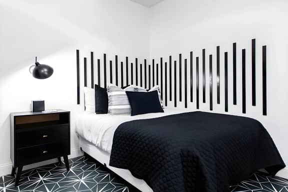 Hollyhock Suite 509: 1 bed/1 bath