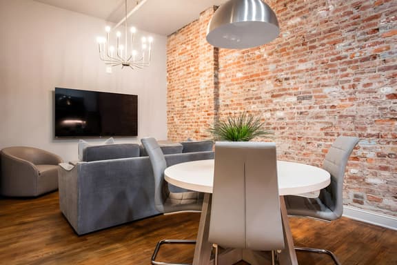 Hollyhock Suite 403: 2 bed/1 bath